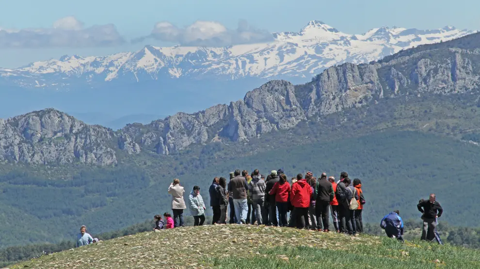 «Con los pies en la Tierra: Geociencias para un planeta sostenible»